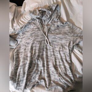 Women’s Boutique Top - Short Sleeve Grey Hoodie - size 1x
